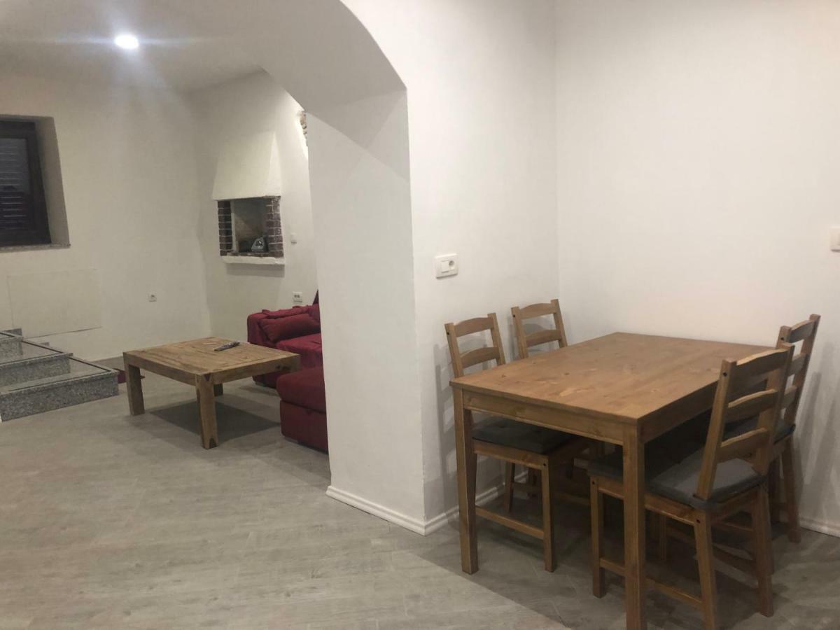 Bozic Apartman Leilighet PUY Eksteriør bilde